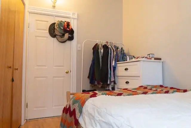 A LOUER 4 1/2: TOUT PRES DE 2 METROS, PARCS, FLEUVE, MAGASINS - Photo 3