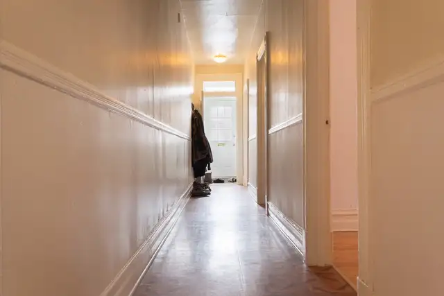 A LOUER 4 1/2: TOUT PRES DE 2 METROS, PARCS, FLEUVE, MAGASINS - Photo 5