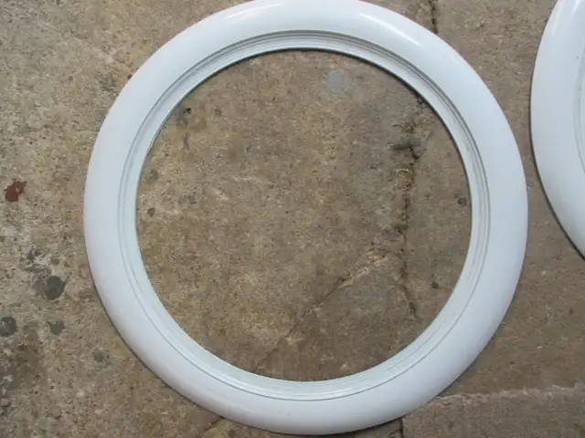 WHITEWALLS - Photo 2