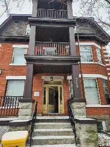 Full Furnished Bachelor Apartment $1825