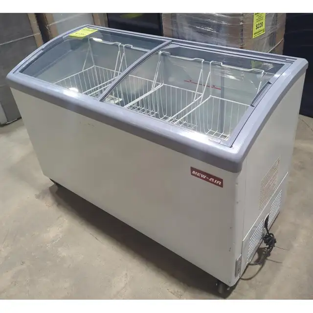 New Air 55″ Glass Top Commercial Ice Cream Freezer NIF-55-CG - Photo 3