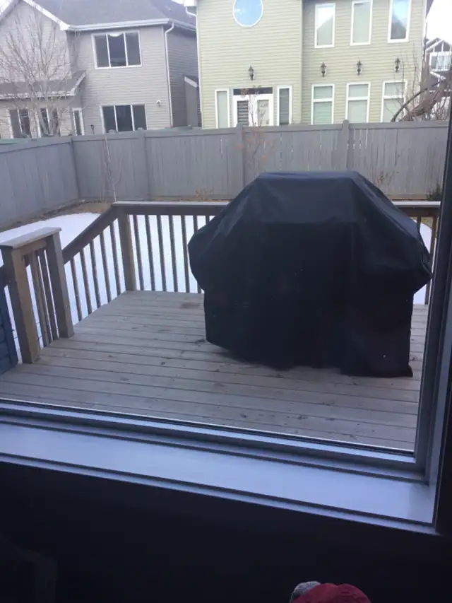 Executive home to share $850.00 per month all inclusive Edmonton - Photo 2