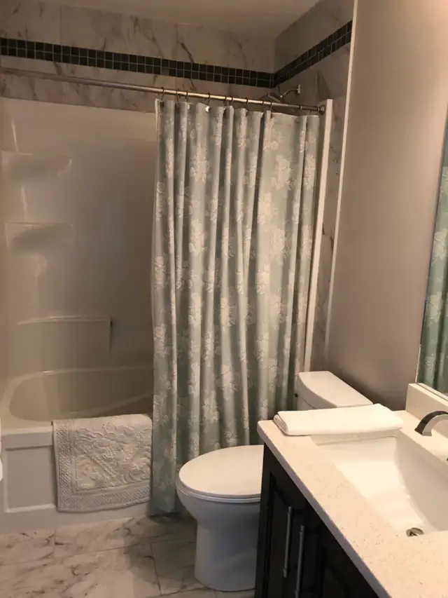 Executive home to share $850.00 per month all inclusive Edmonton - Photo 4