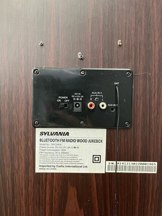 Sylvania SRCD806 Bluetooth Jukebox - Photo 4