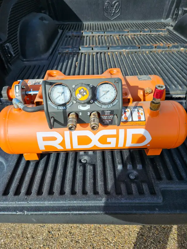 Rigid Air compressor, like new, $ 180 - Photo 2