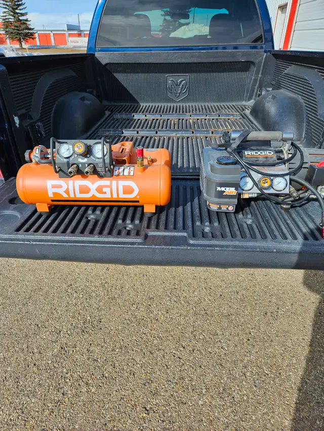 Rigid Air compressor, like new, $ 180 - Photo 3