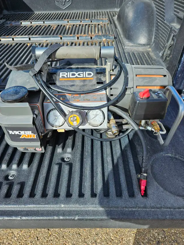 Rigid Air compressor, like new, $ 180 - Photo 4
