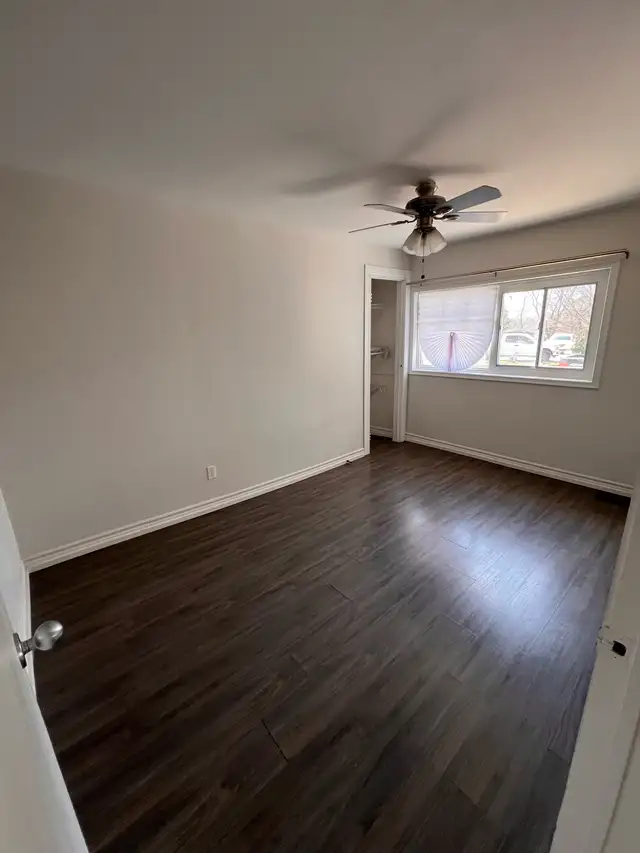 1 Bedroom   1 Bathroom Back Unit for rent in Nobleton - Photo 5