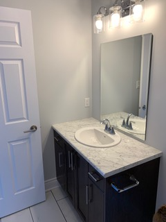 Apartment in the Heart of Kemptville - Photo 9