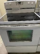 Cuisinière blanche vitrocéramique Amana