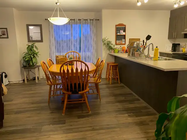 Condo 2 Chambres avec électros - 2 Bedroom with Applicances - Photo 3