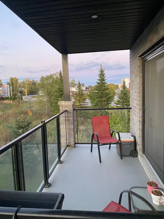 Condo 2 Chambres avec électros - 2 Bedroom with Applicances - Photo 7