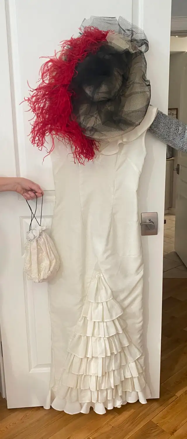 Vintage/Klondike Dresses- Excellent Condition - Photo 11