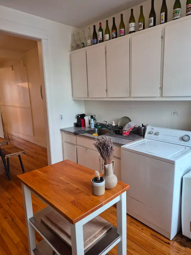 Très beau 3 1/2 à deux pas du Métro Jean-Talon et Fabre. - Photo 4