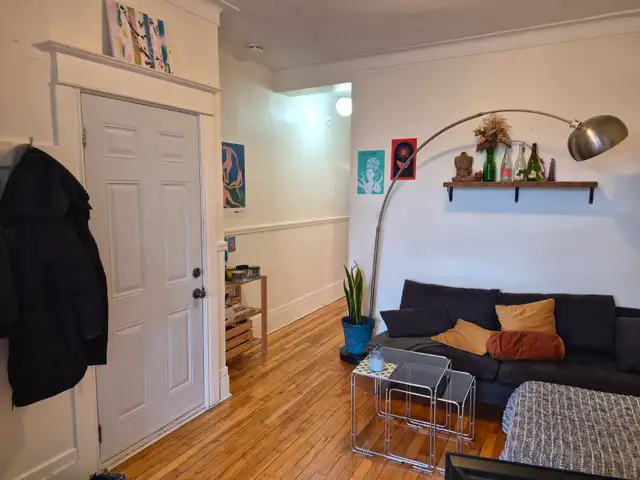 Très beau 3 1/2 à deux pas du Métro Jean-Talon et Fabre. - Photo 5