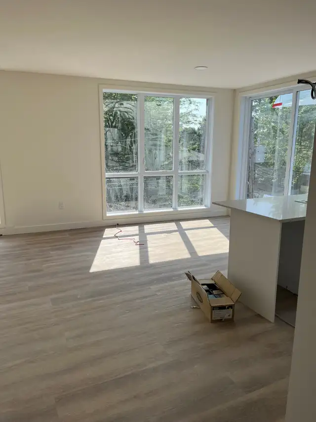 2-BEDROOM IN DORVAL - NEW CONSTRUCTION - PETS WELCOME