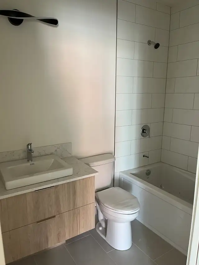 2-BEDROOM IN DORVAL - NEW CONSTRUCTION - PETS WELCOME - Photo 13