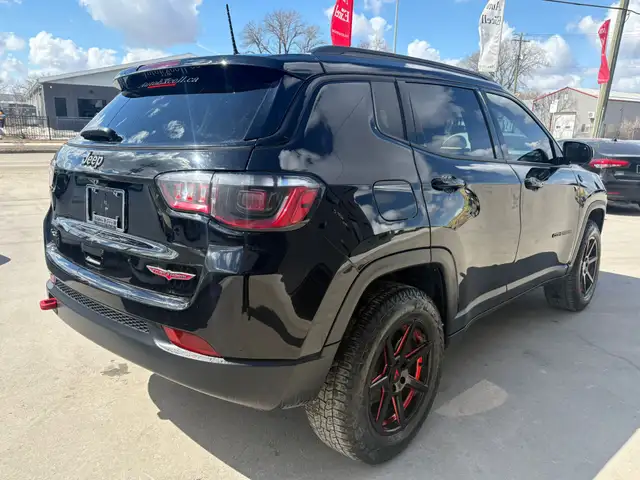 2022 JEEP COMPASS TRAILHAWK - NAVIGATION- SUNROOF - HEATED SEATS - Photo 5