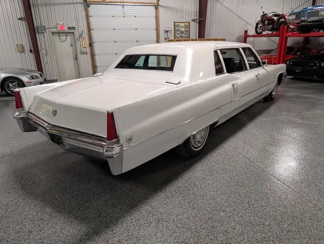 1969 Cadillac Fleetwood Series 75 - Factory Made Long Wheelbase - Photo 6