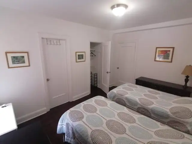Bright 2 bedroom apartment at Yonge & St Clair - Photo 6