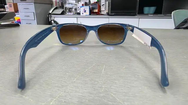 Ray-Ban New Wayfarer Sunglasses - Photo 3