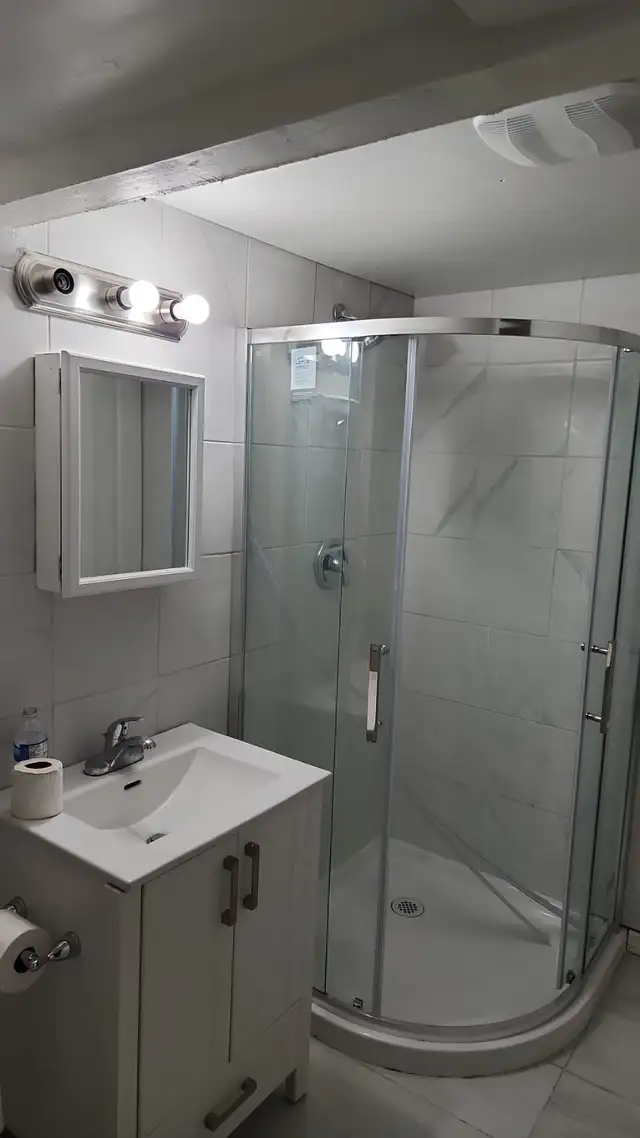 Basement for rent in Oshawa from May 1, $1300 - Photo 6