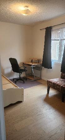 Room for rent near Gore and Castlemore - woman only