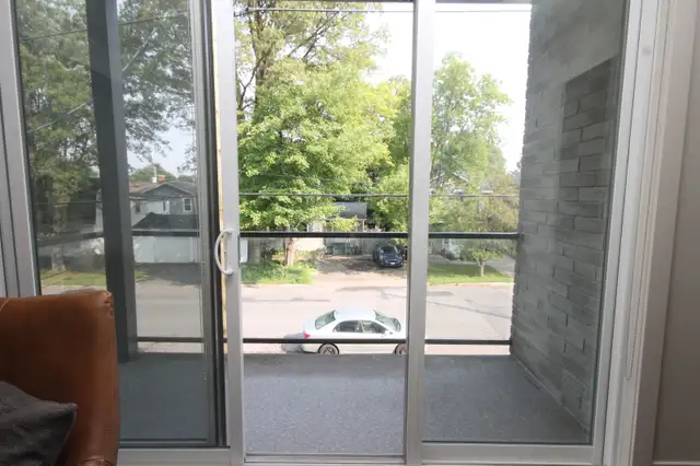 Westboro top floor unit with garage parking! - Photo 7