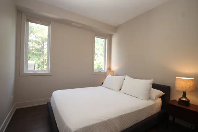 Westboro top floor unit with garage parking! - Photo 10