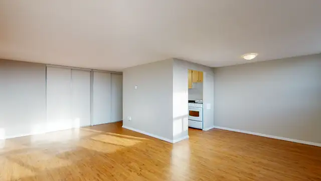 September 1st, 2 Bed 1 Bath, Close to Carleton U - All-inclusive - Photo 2