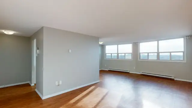 September 1st, 2 Bed 1 Bath, Close to Carleton U - All-inclusive - Photo 3