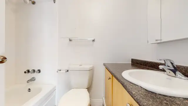 September 1st, 2 Bed 1 Bath, Close to Carleton U - All-inclusive - Photo 9