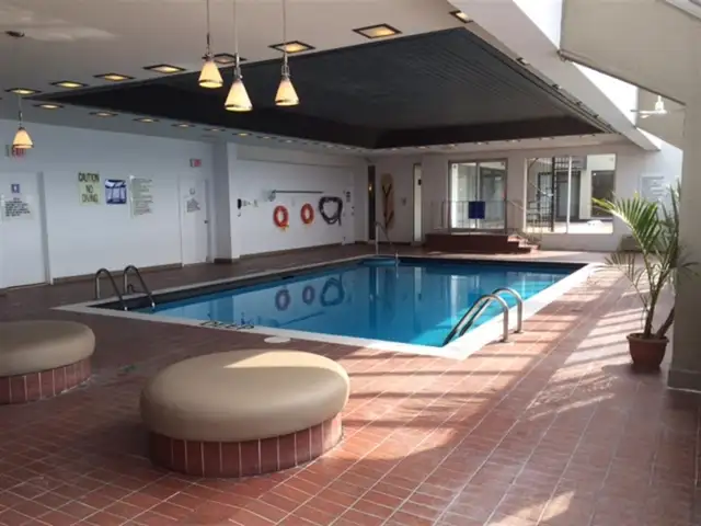 Downtown Ottawa Bachelor Alcove – $1,349 – Available June 1st - Photo 10