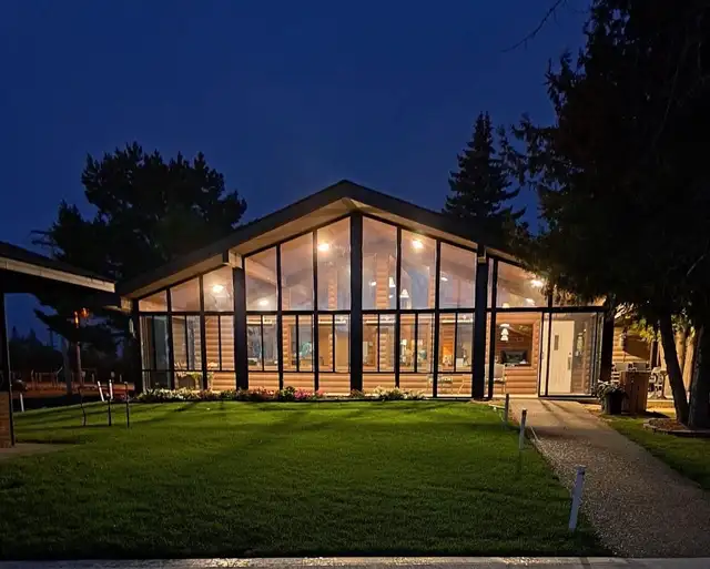 Whispering Winds Golf and Country Club