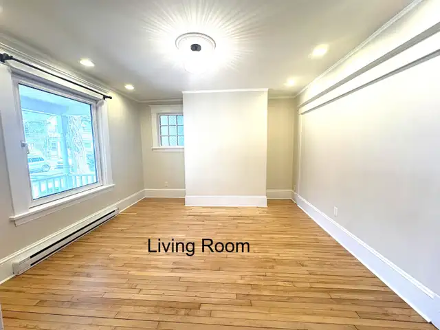 26-040 Spacious and bright flat near Quinpool Road - Photo 3