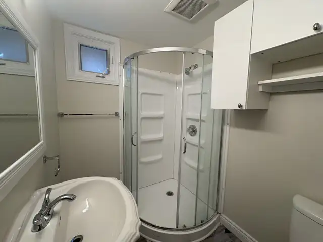 26-040 Spacious and bright flat near Quinpool Road - Photo 17