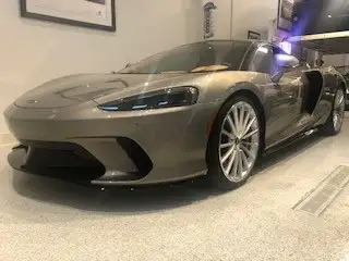 Low km Mclaren GT Auctioned May 22-24 Calgary - Photo 2