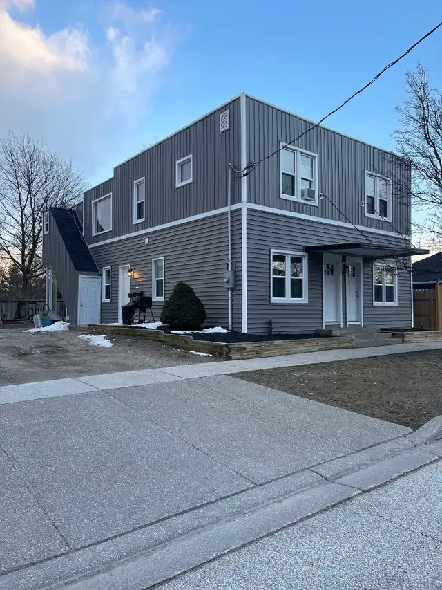 POINT EDWARD.....Cute One Bedroom Apartment ALL INCLUSIVE