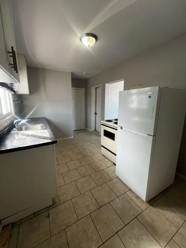 POINT EDWARD.....Cute One Bedroom Apartment ALL INCLUSIVE - Photo 5