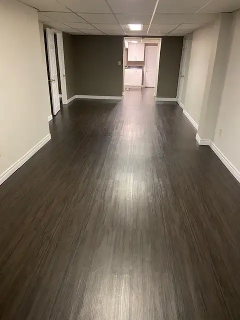 Beautiful One bedroom plus Den in a prestigious neighbourhood - Photo 9