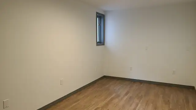 ALL INCLUSIVE Huge 2 Bedroom Apartment! Close to riverfront! - Photo 9