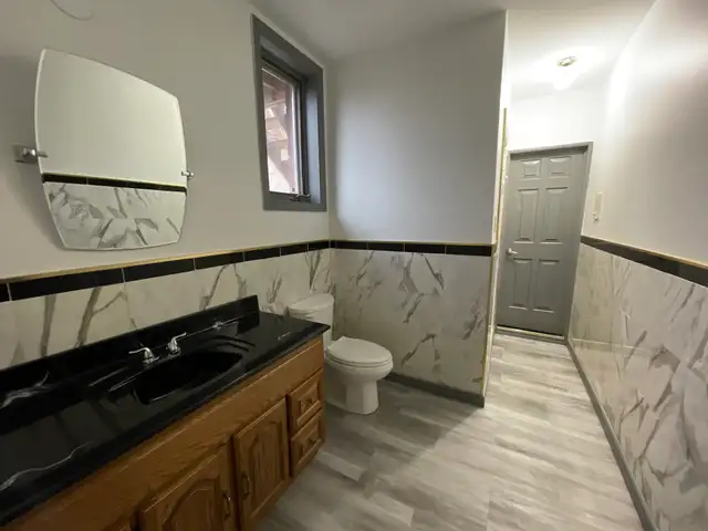 ALL INCLUSIVE Huge 2 Bedroom Apartment! Close to riverfront! - Photo 11