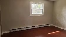 Beautiful, Clean North End 2 Bedroom Townhouse - Photo 8