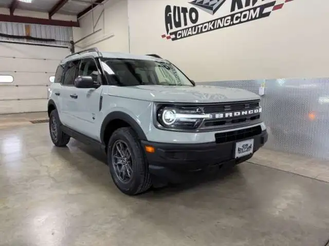 2023 Ford Bronco Sport AWD / 1 Owner / 0 Accidents / Warranty / - Photo 2
