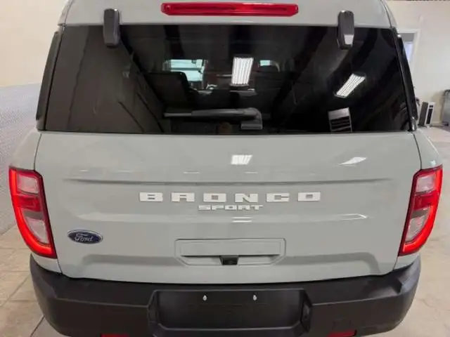 2023 Ford Bronco Sport AWD / 1 Owner / 0 Accidents / Warranty / - Photo 4