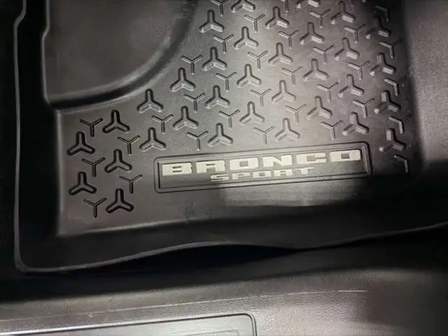 2023 Ford Bronco Sport AWD / 1 Owner / 0 Accidents / Warranty / - Photo 9