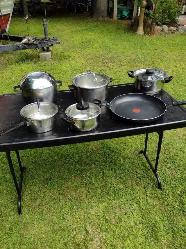 Your choice 3 lots of Kitchen pots pans 30.00 each lot