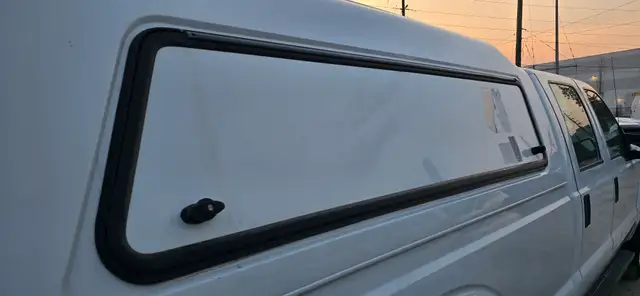 2012 Ford Super Duty F-250 SRW 4x4 - 4 Door - 8FT Box - Tow Pack - Photo 10