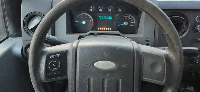 2012 Ford Super Duty F-250 SRW 4x4 - 4 Door - 8FT Box - Tow Pack - Photo 16