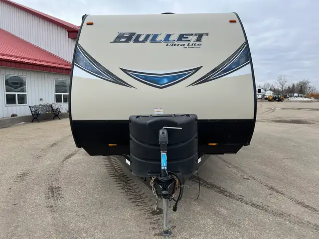 Keystone Bullet 247BHSWE Family-Friendly Trailer Great Price